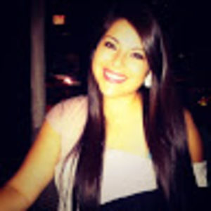 Meet your Posher, Danielle